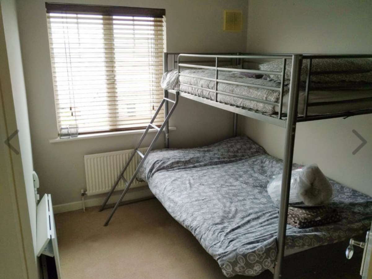 One double bed room